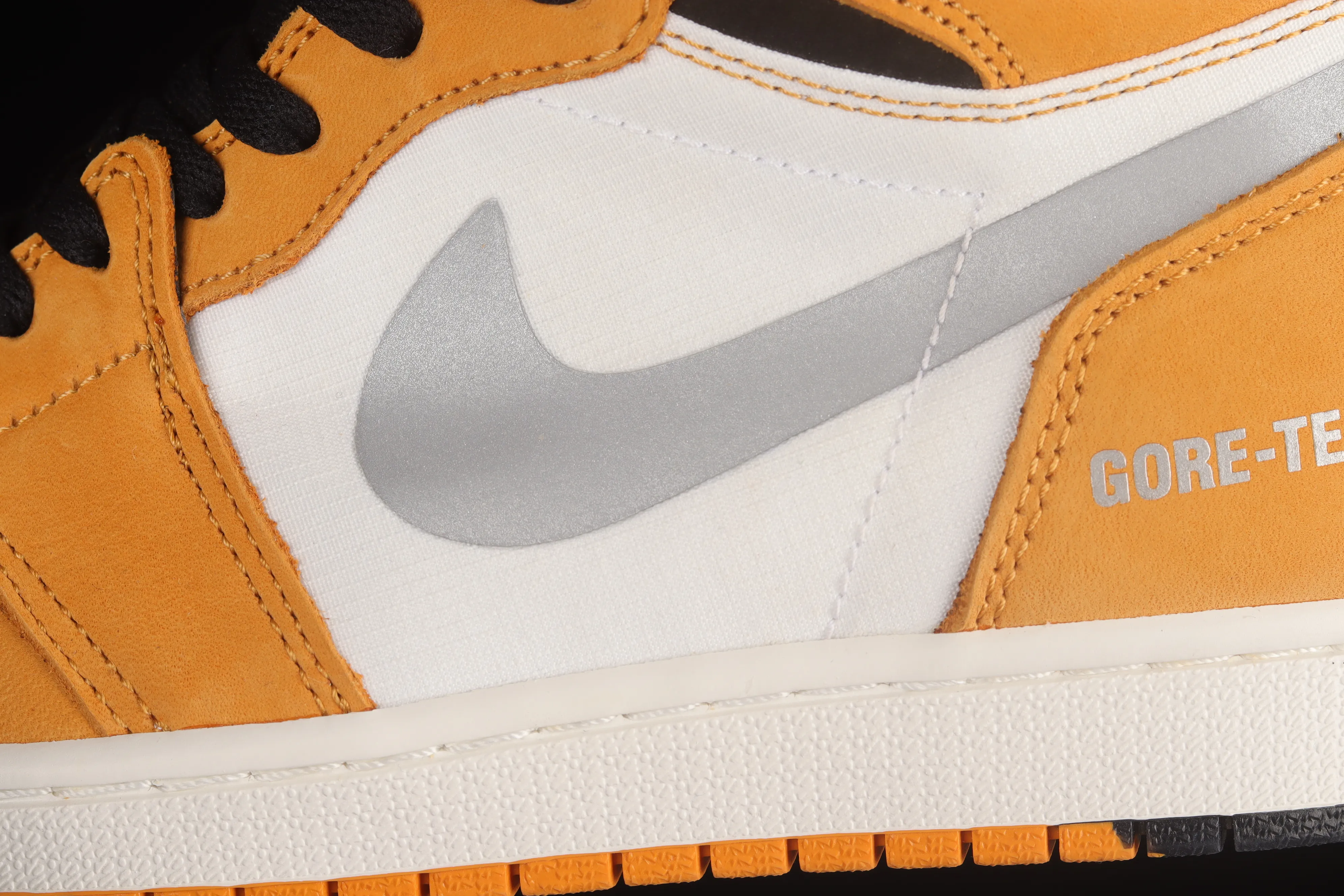 All categories Air Jordan Jordan series basketball shoes Air Jordan 1 High Air Jordan 1 High Retro AJ1 Joe 1 black and white 3M reflective high-top basketball shoes DB2889-700